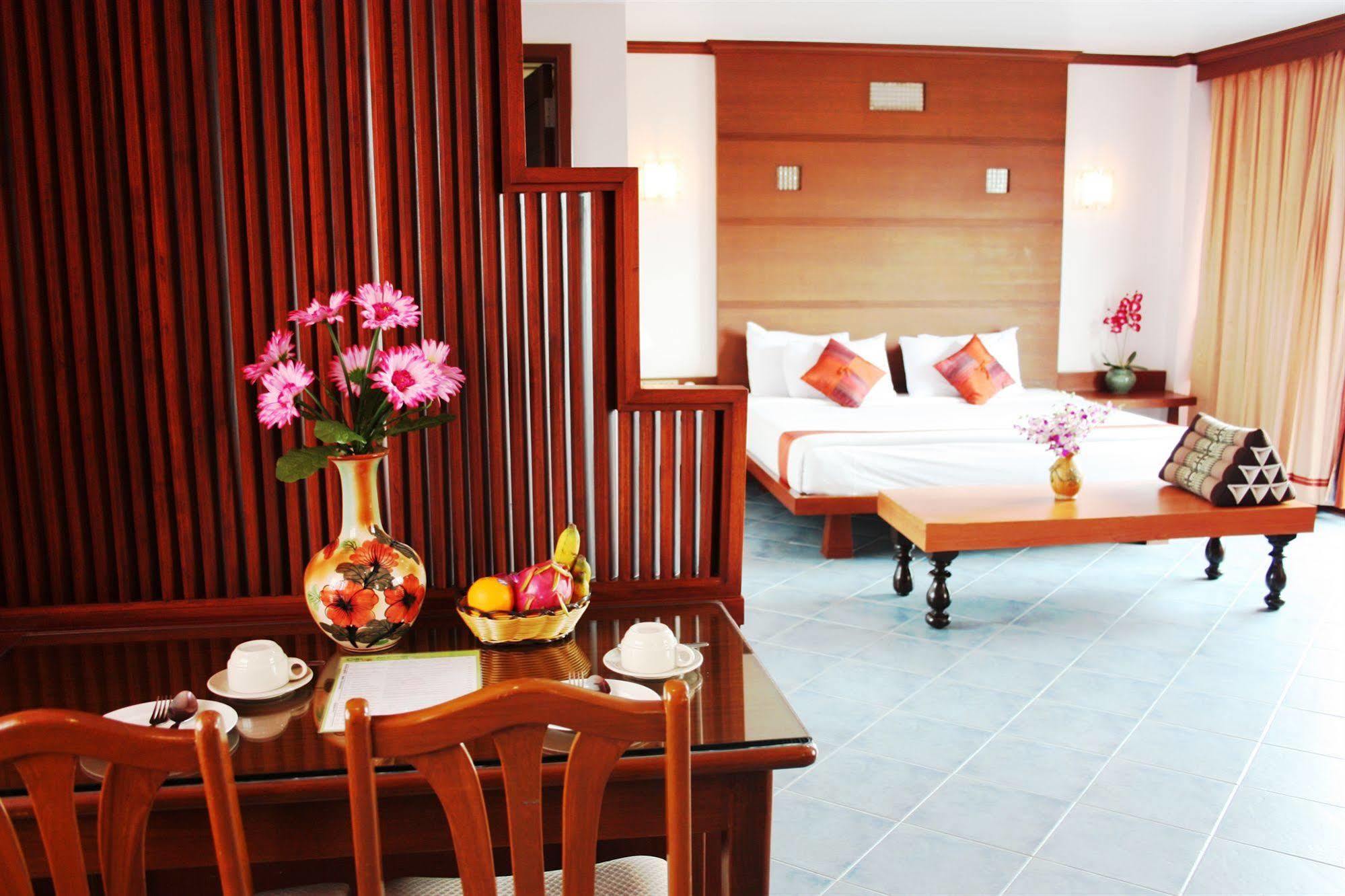 Hua Hin Loft Hotel Exterior photo